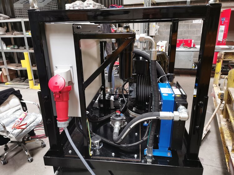 300L 11KW PORTABLE & COMPACT POWERPACK